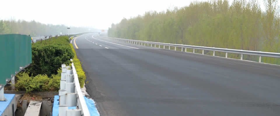 Reparación de juntas en autopistas y puentes